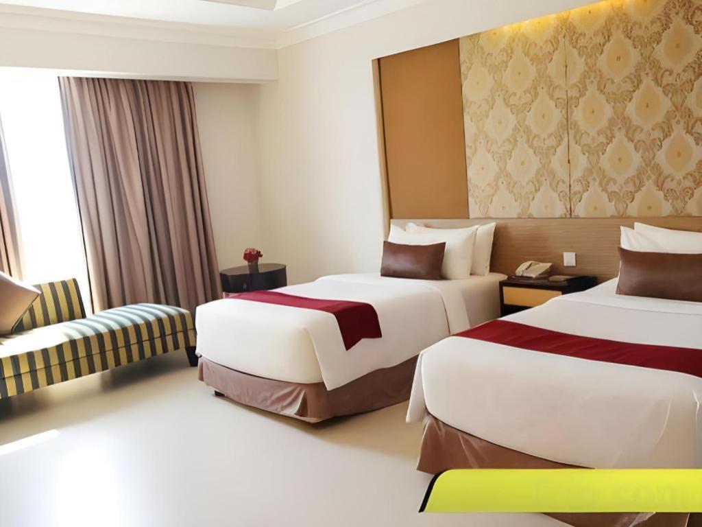 Grand Basko Hotel Padang  Exterior foto