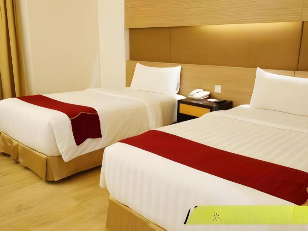 Grand Basko Hotel Padang  Exterior foto