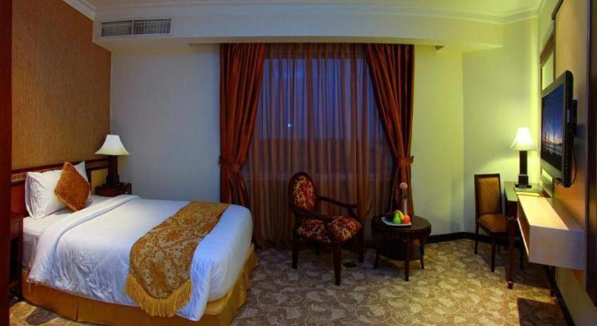 Grand Basko Hotel Padang  Exterior foto